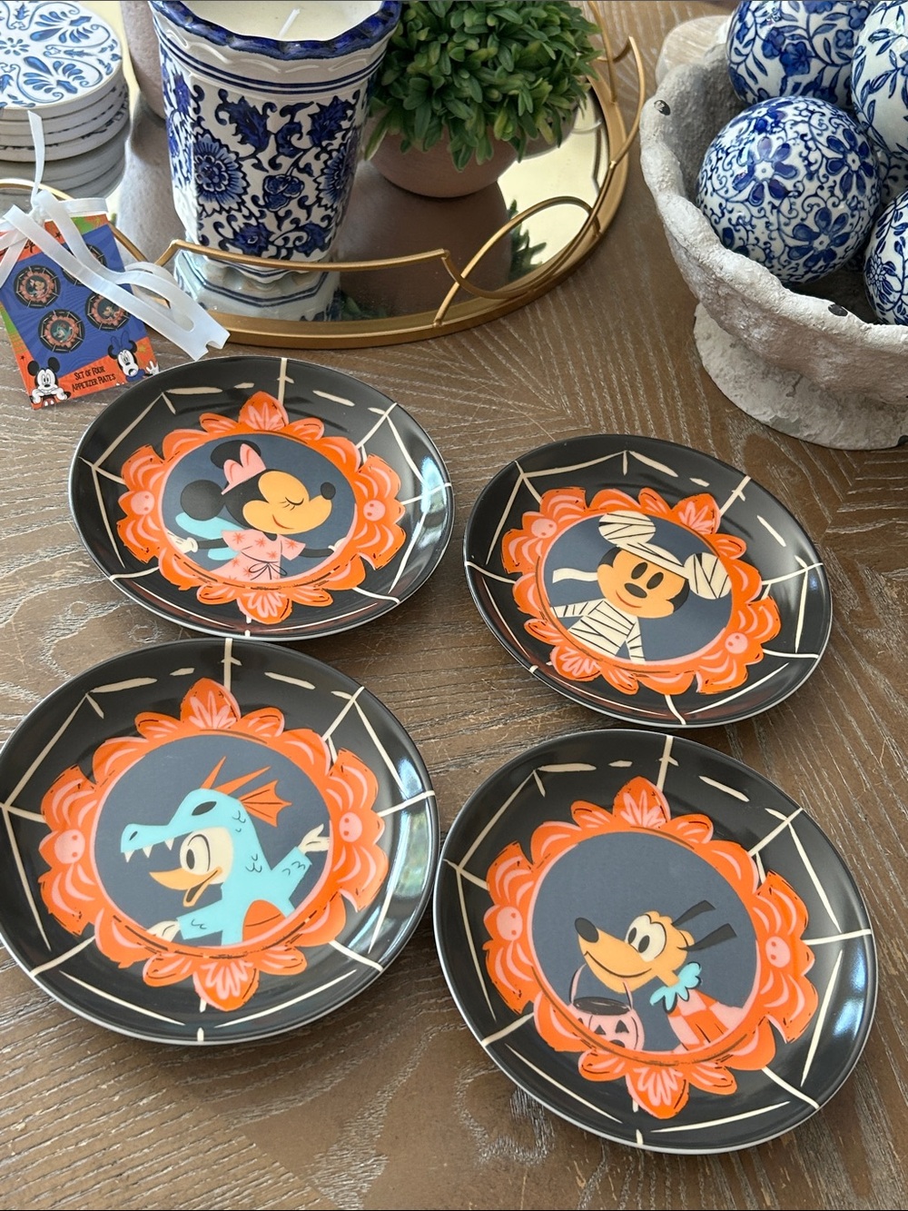NEW! Disney Minnie Mickey Pluto Donald Duck Halloween Ceramic Halloween Dish Set